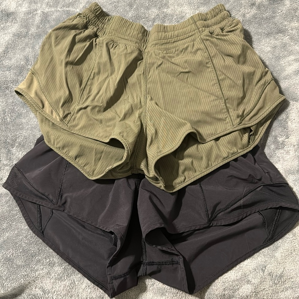 Lululemon Hotty Hot LR shorts, 2.5 inch